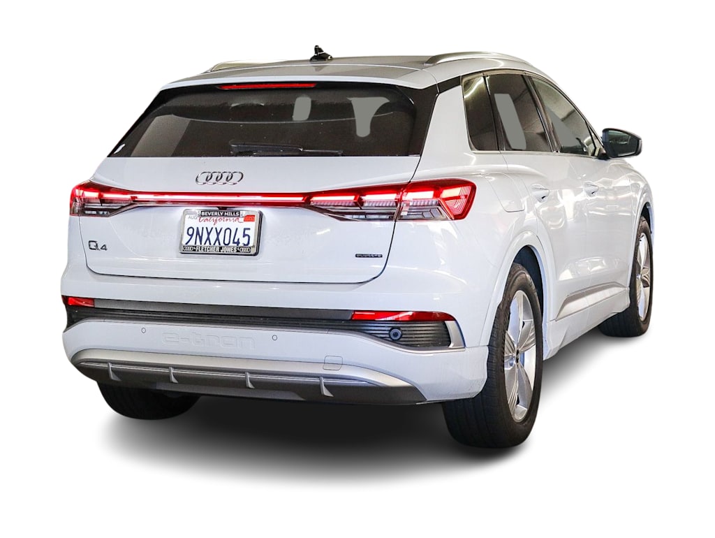 Thumbnail: 2024 Audi Q4 e-tron - 8