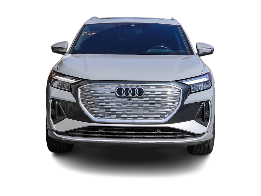 Thumbnail: 2023 Audi Q4 e-tron - 4
