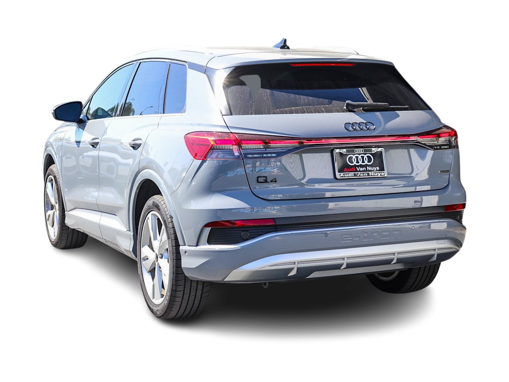 Thumbnail: 2023 Audi Q4 e-tron - 2