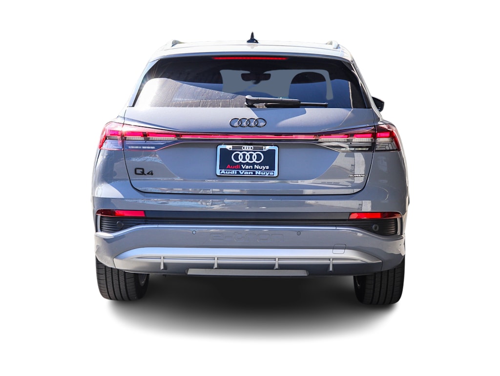 Thumbnail: 2023 Audi Q4 e-tron - 3
