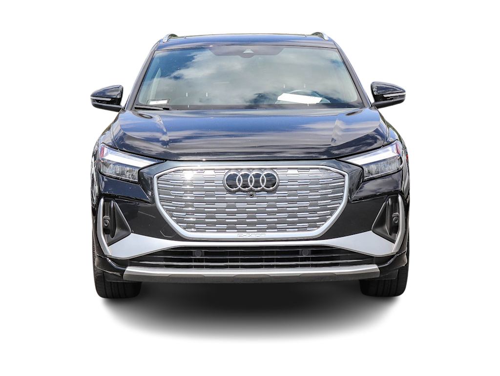 Thumbnail: 2023 Audi Q4 e-tron - 8