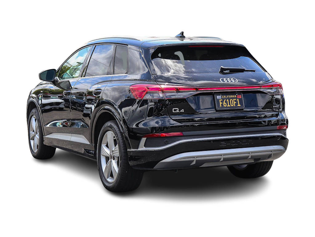 Thumbnail: 2023 Audi Q4 e-tron - 2