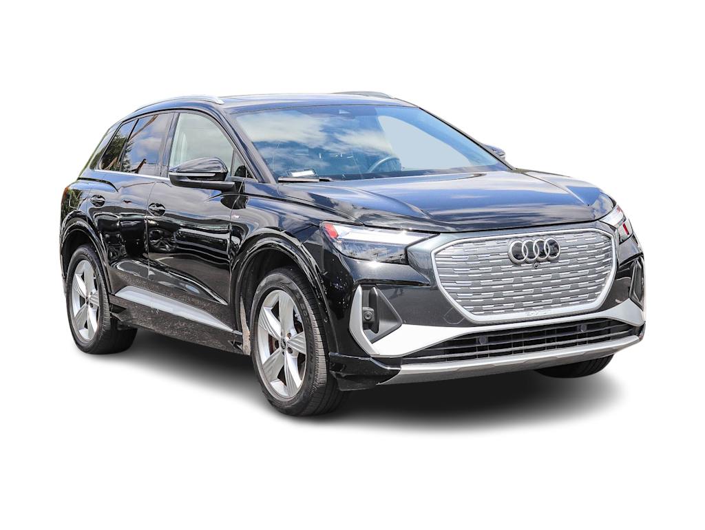 Thumbnail: 2023 Audi Q4 e-tron - 7