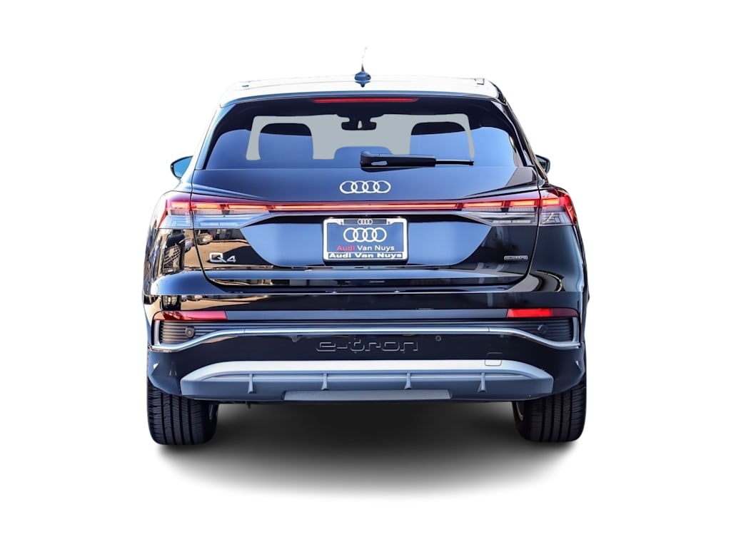 Thumbnail: 2023 Audi Q4 e-tron - 4