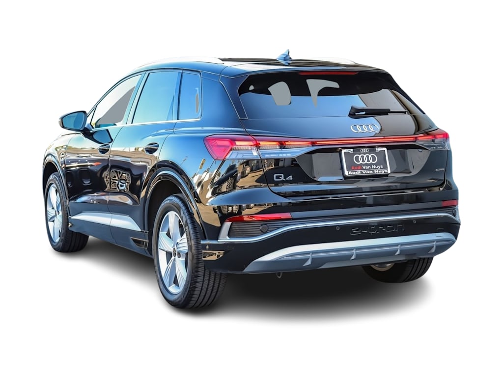 Thumbnail: 2023 Audi Q4 e-tron - 3