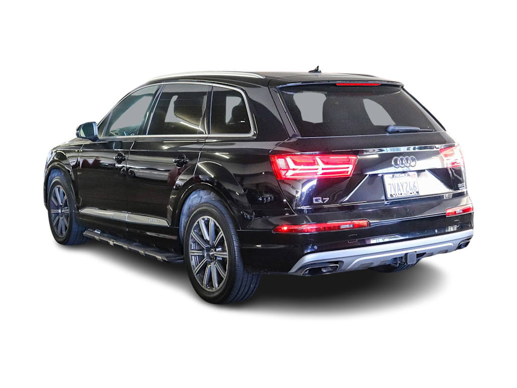 Thumbnail: 2017 Audi Q7 - 2