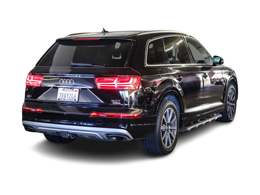 Thumbnail: 2017 Audi Q7 - 6