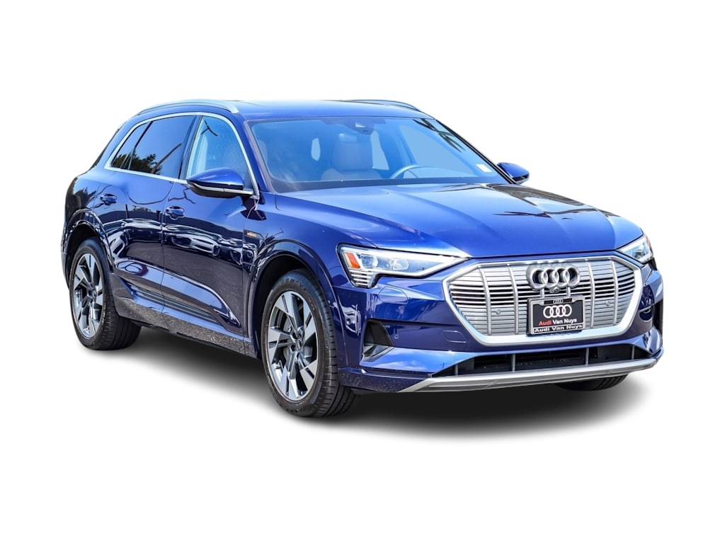 Thumbnail: 2023 Audi e-tron - 16