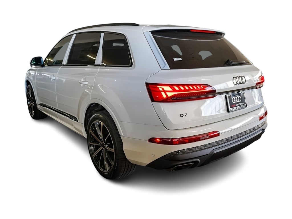 Thumbnail: 2026 Audi Q7 - 3
