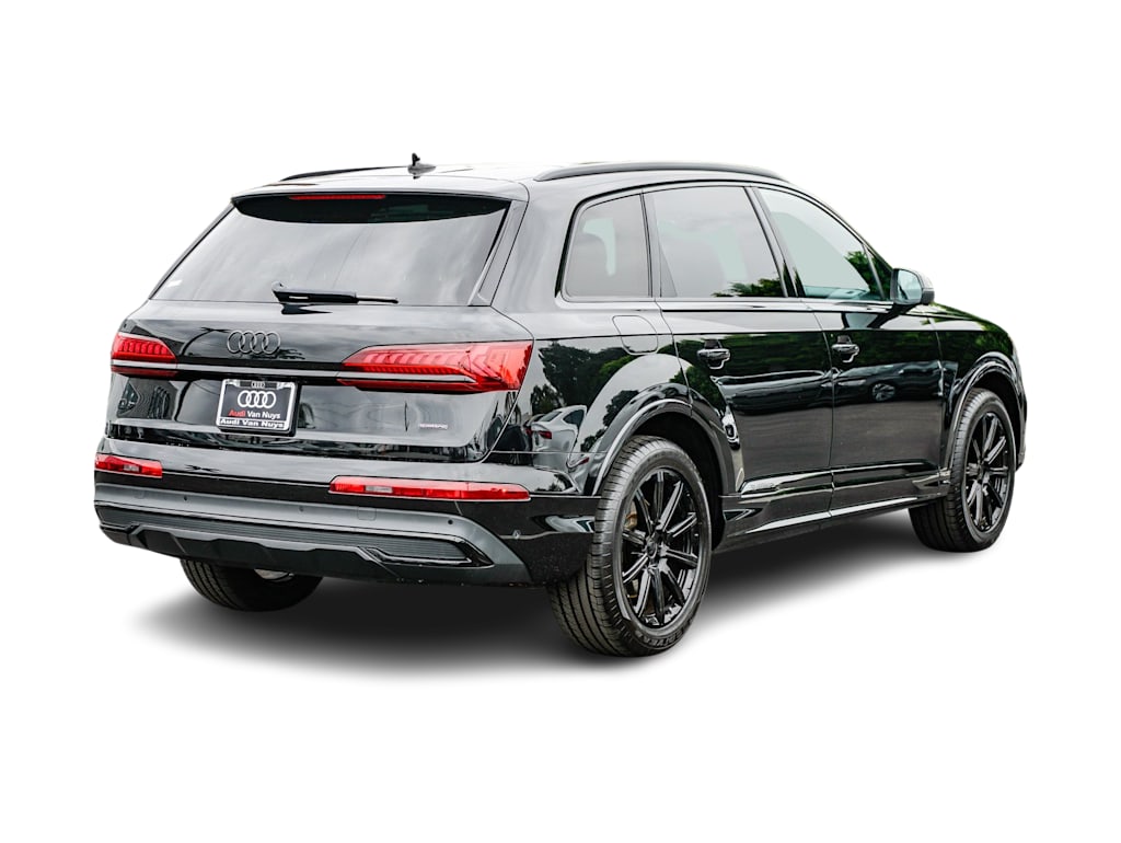 Thumbnail: 2023 Audi Q7 - 17