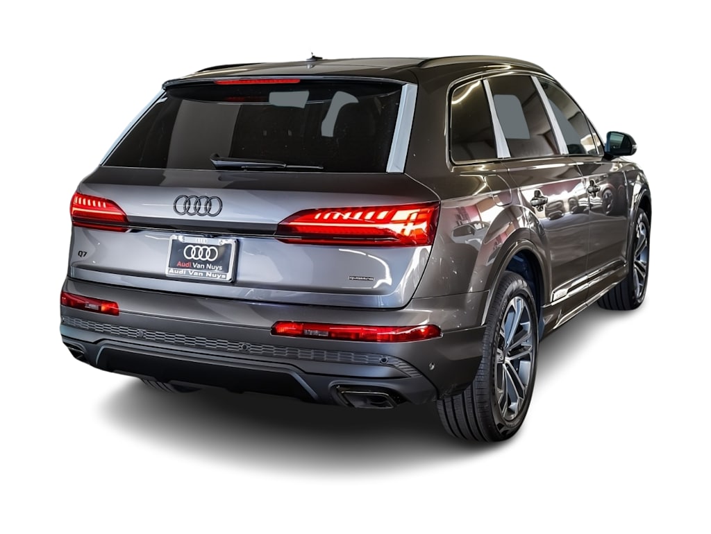 Thumbnail: 2026 Audi Q7 - 18