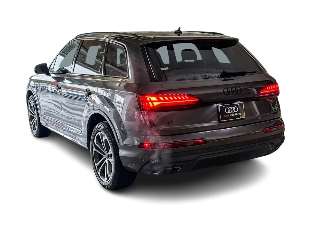 Thumbnail: 2026 Audi Q7 - 3