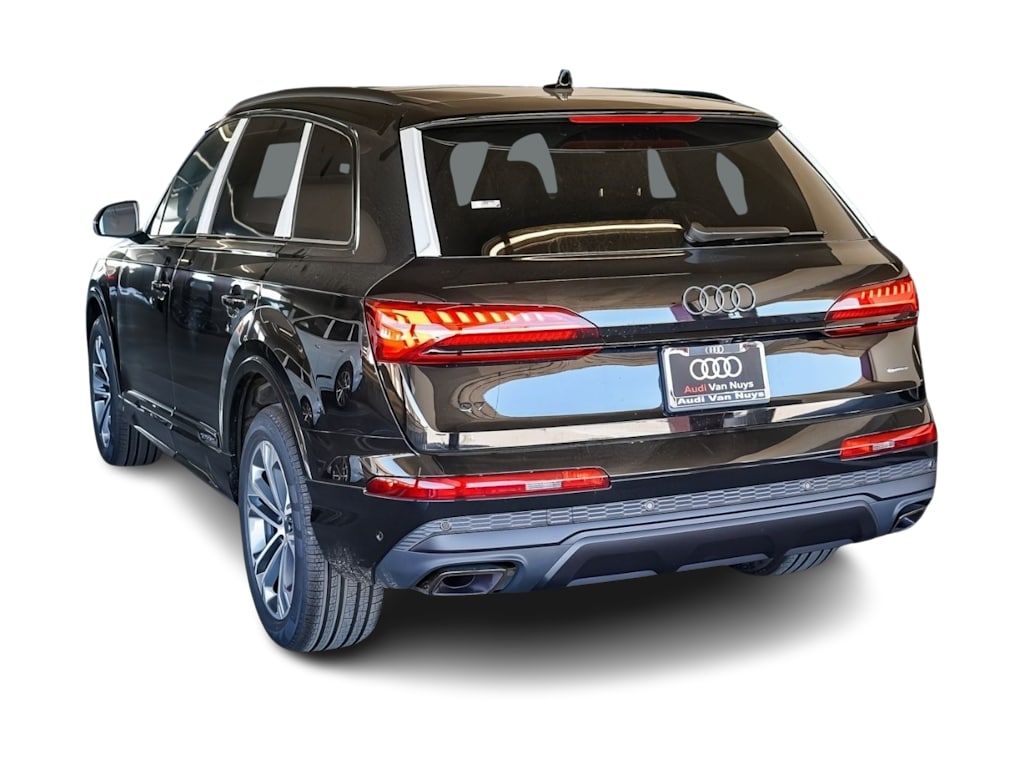 Thumbnail: 2026 Audi Q7 - 3
