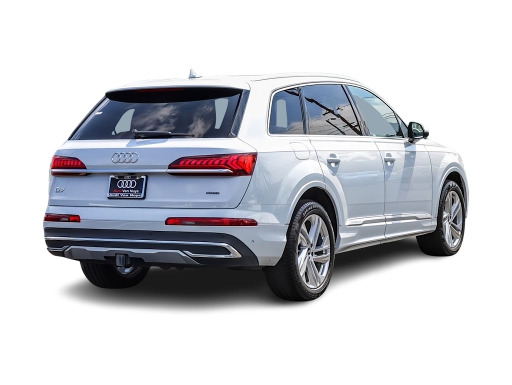 Thumbnail: 2023 Audi Q7 - 17