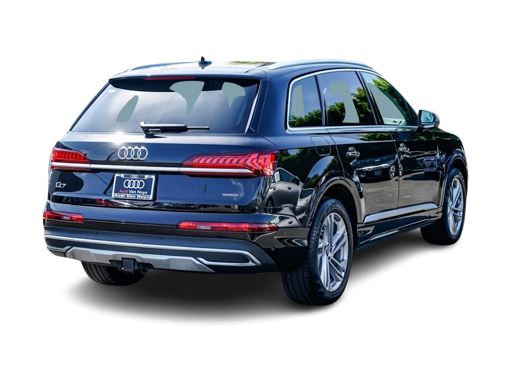 Thumbnail: 2023 Audi Q7 - 16