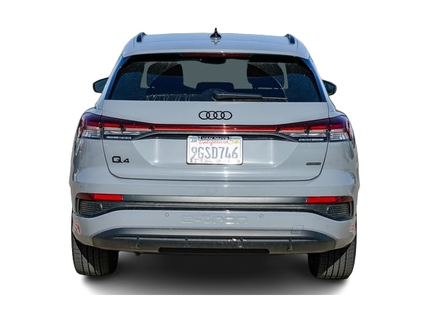 Thumbnail: 2023 Audi Q4 e-tron - 3