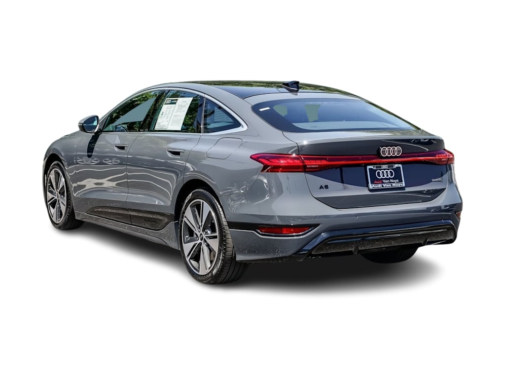 Thumbnail: 2025 Audi e-tron - 3