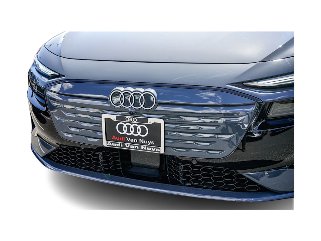 Thumbnail: 2025 Audi e-tron - 18