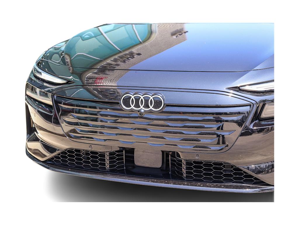 Thumbnail: 2025 Audi e-tron - 18
