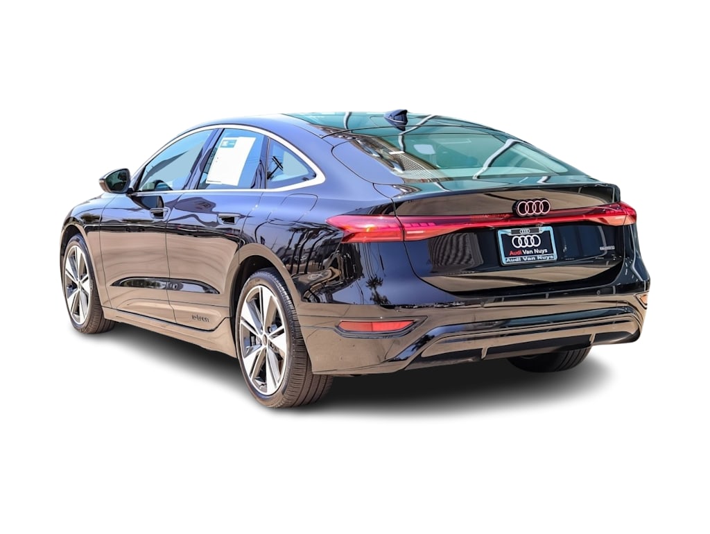 Thumbnail: 2025 Audi e-tron - 3