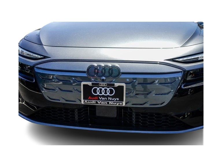 Thumbnail: 2025 Audi e-tron S - 19