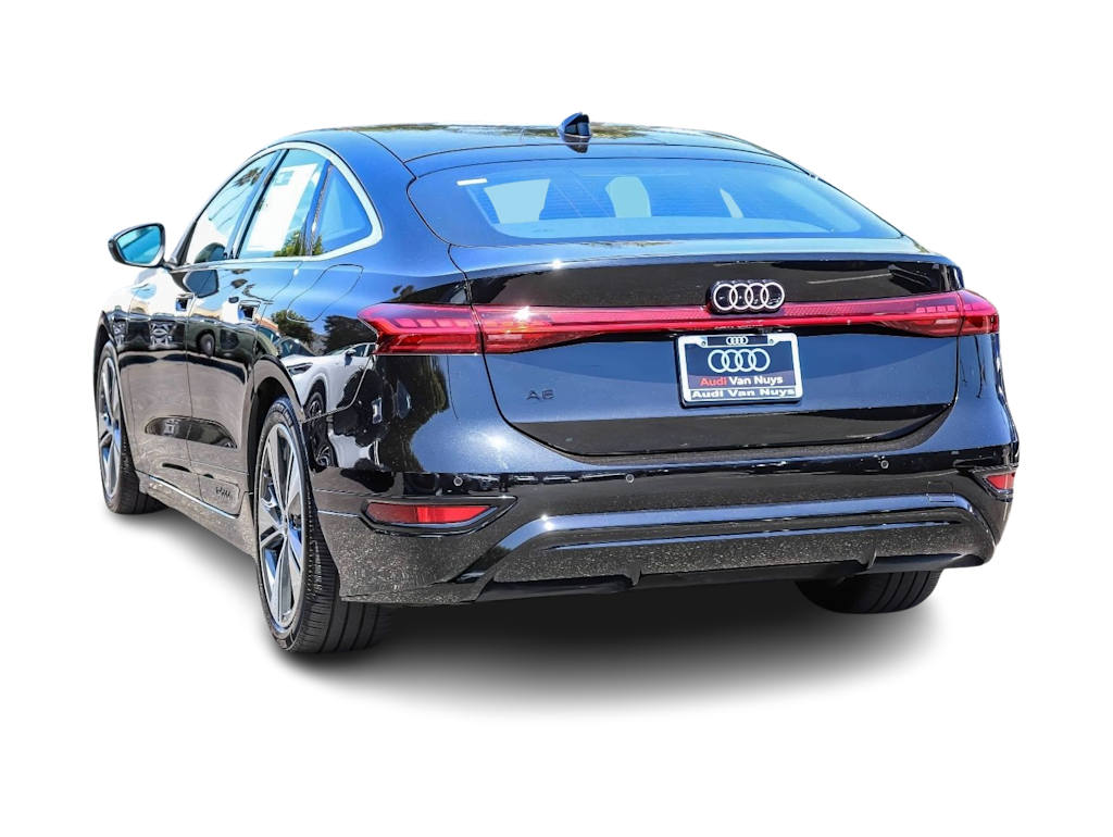 Thumbnail: 2025 Audi e-tron - 3
