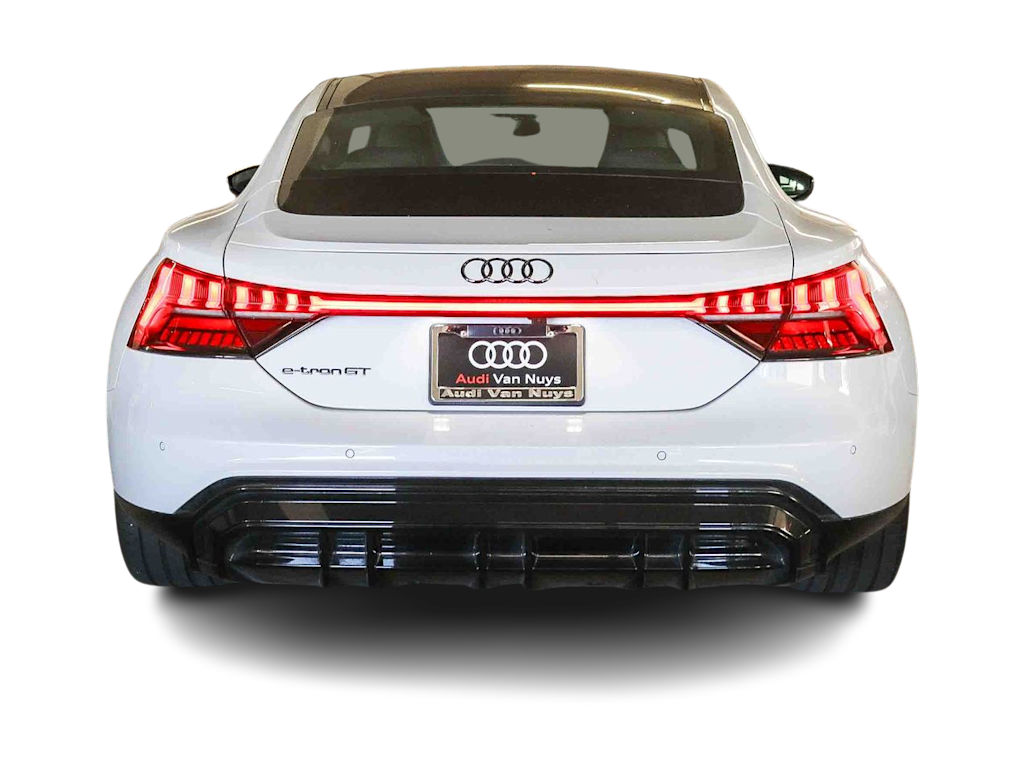 Thumbnail: 2023 Audi e-tron GT - 3