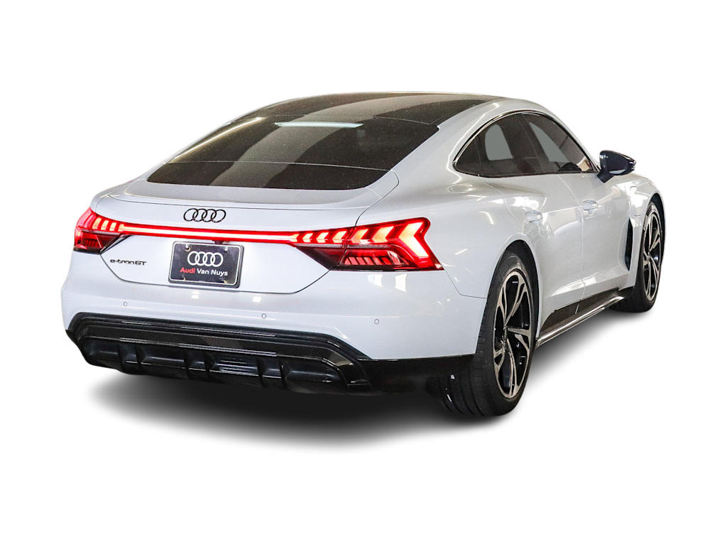Thumbnail: 2023 Audi e-tron GT - 8