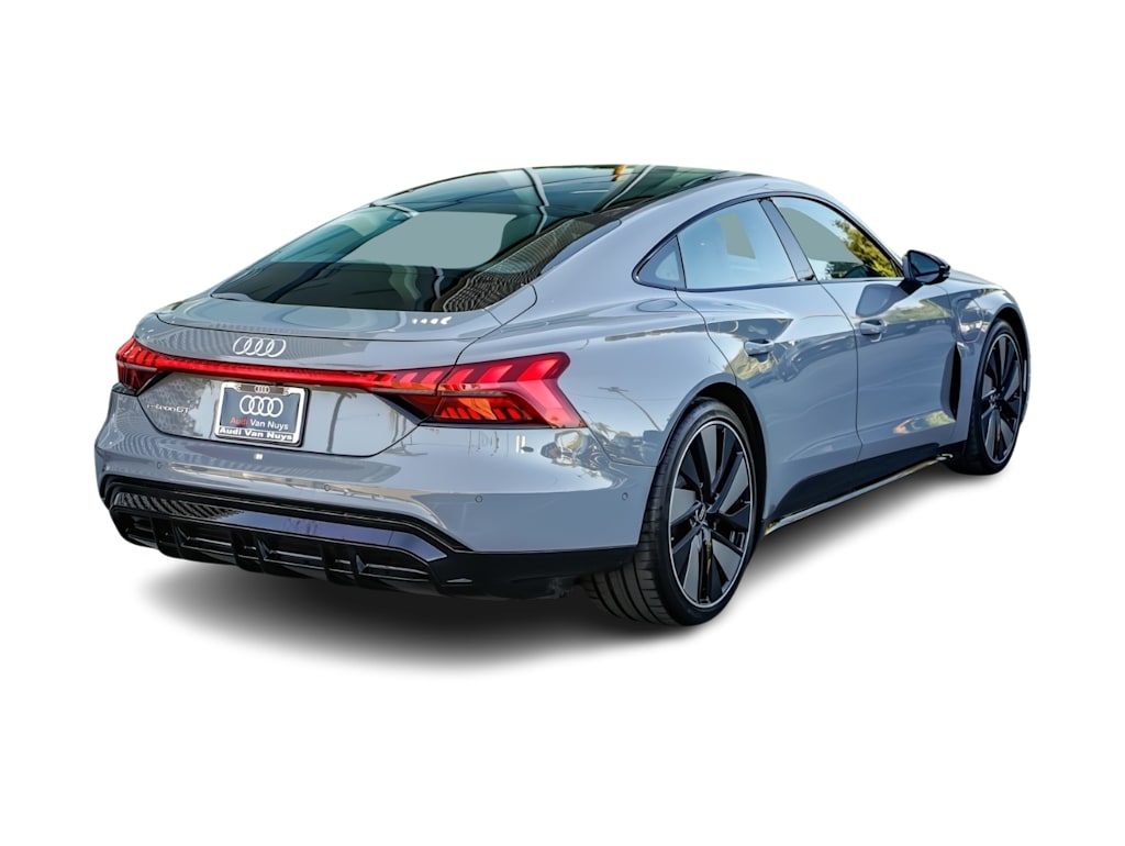 Thumbnail: 2024 Audi e-tron GT - 14