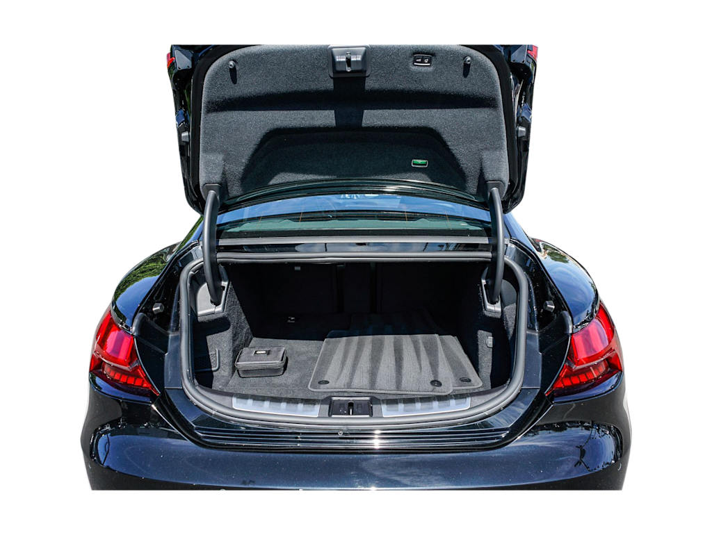 Thumbnail: 2022 Audi e-tron GT - 13