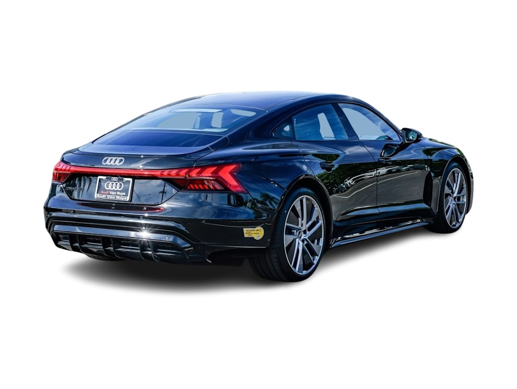 Thumbnail: 2022 Audi e-tron GT - 15