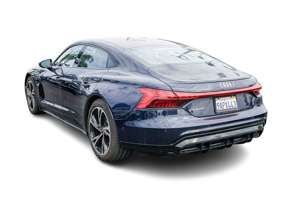 Thumbnail: 2022 Audi e-tron GT - 2