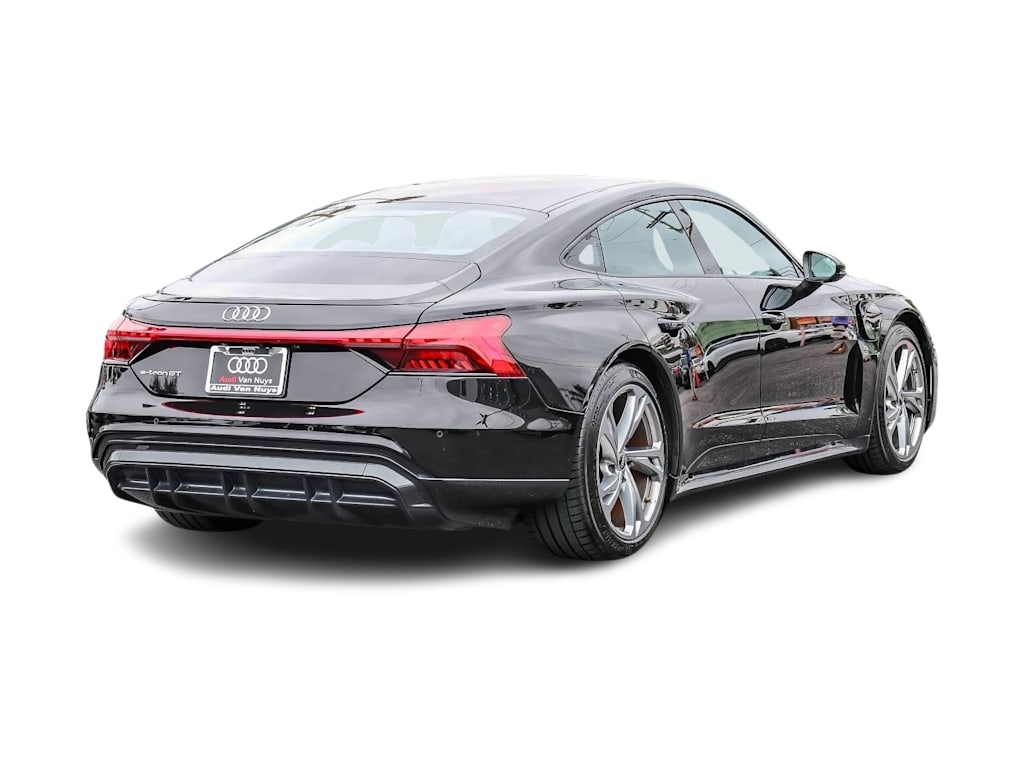 Thumbnail: 2023 Audi e-tron GT - 14