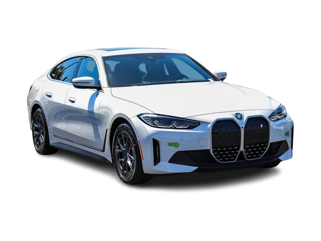 Thumbnail: 2023 BMW i4 - 17