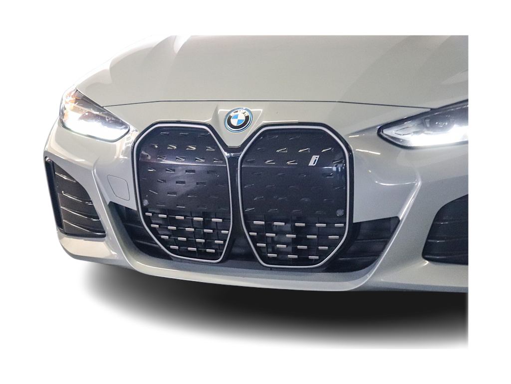Thumbnail: 2023 BMW i4 - 10