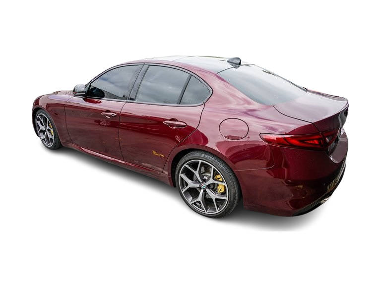 2019 Alfa Romeo Giulia Base 2