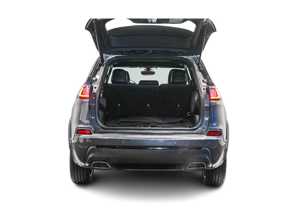 Thumbnail: 2020 Jeep Cherokee - 16