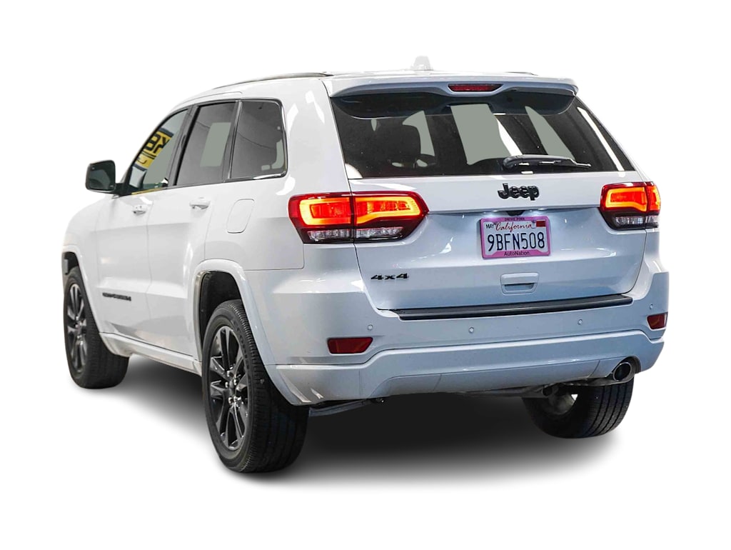 Thumbnail: 2022 Jeep Grand Cherokee - 3