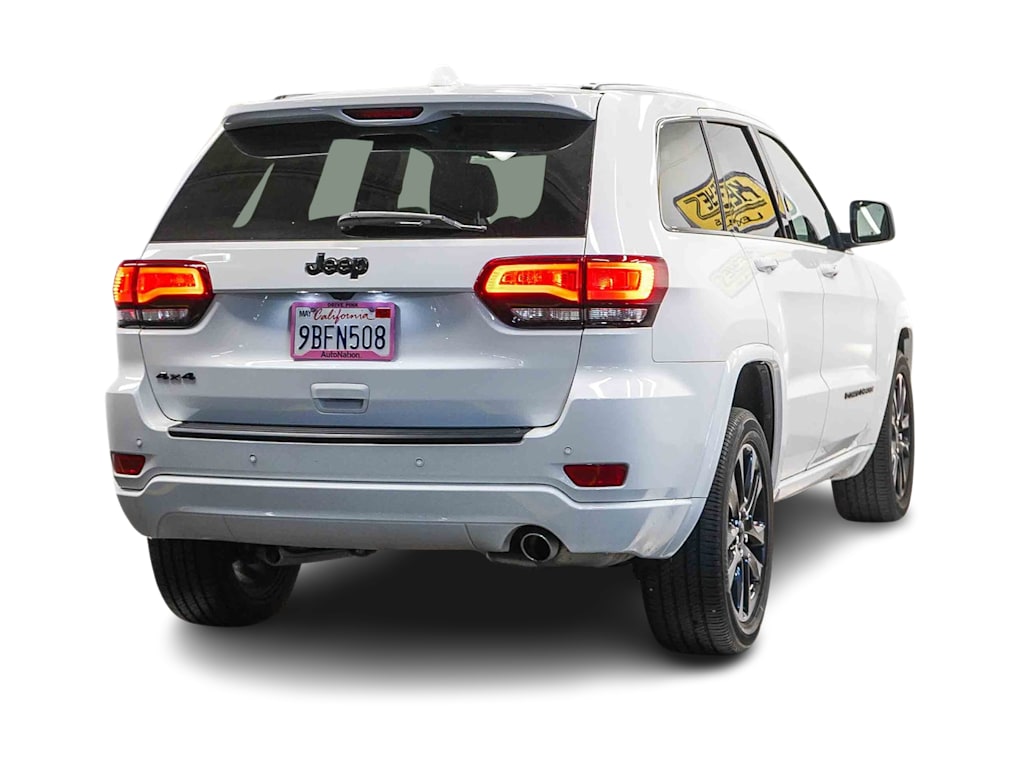 Thumbnail: 2022 Jeep Grand Cherokee - 18