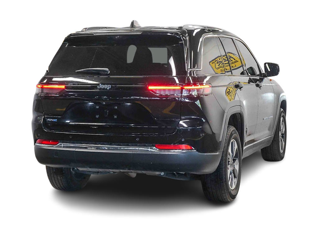 Thumbnail: 2023 Jeep Grand Cherokee - 18