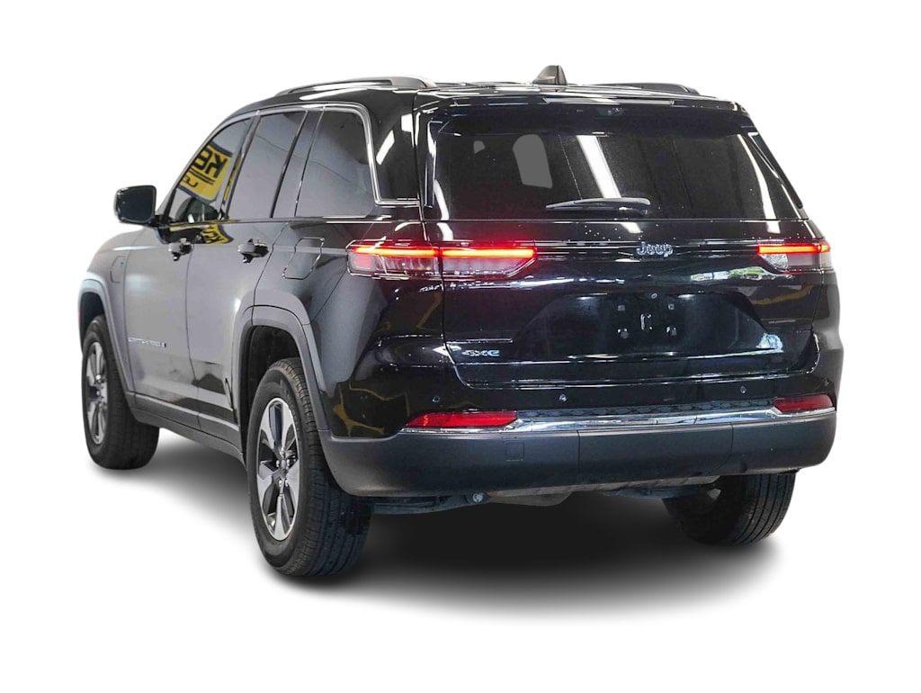 Thumbnail: 2023 Jeep Grand Cherokee - 3