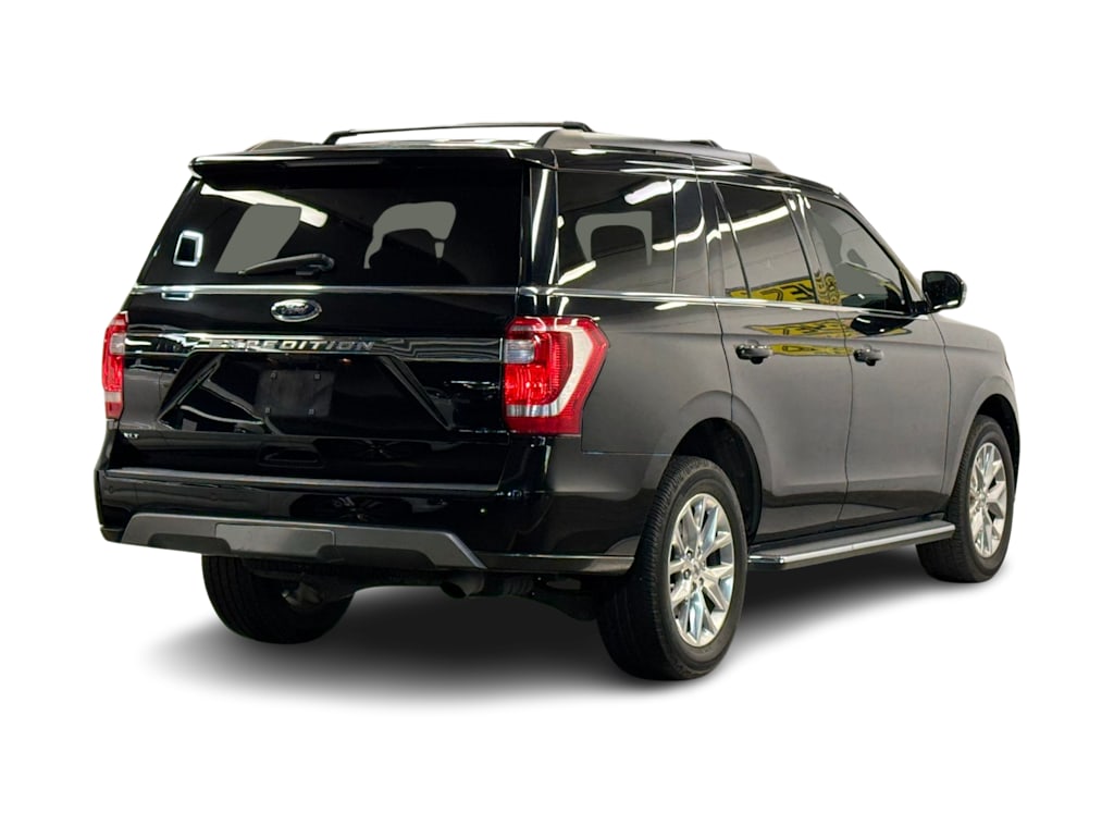 Thumbnail: 2021 Ford Expedition - 24