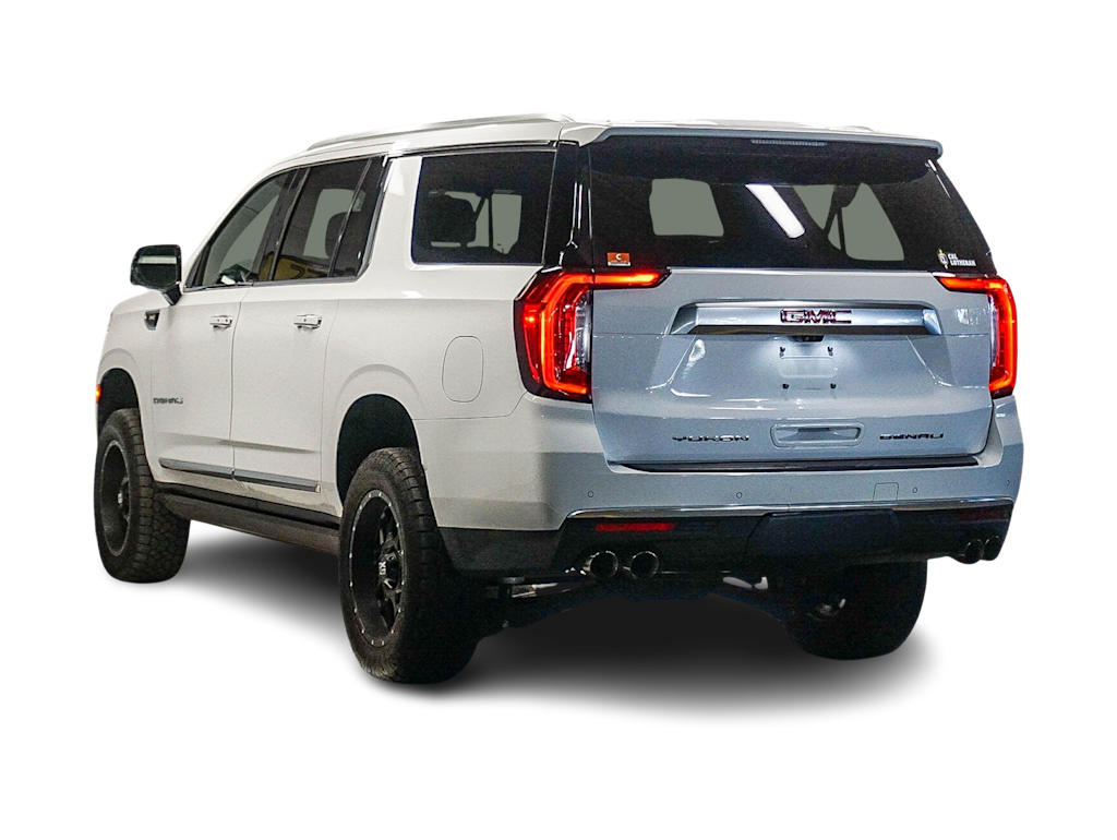 Thumbnail: 2021 GMC Yukon XL - 3