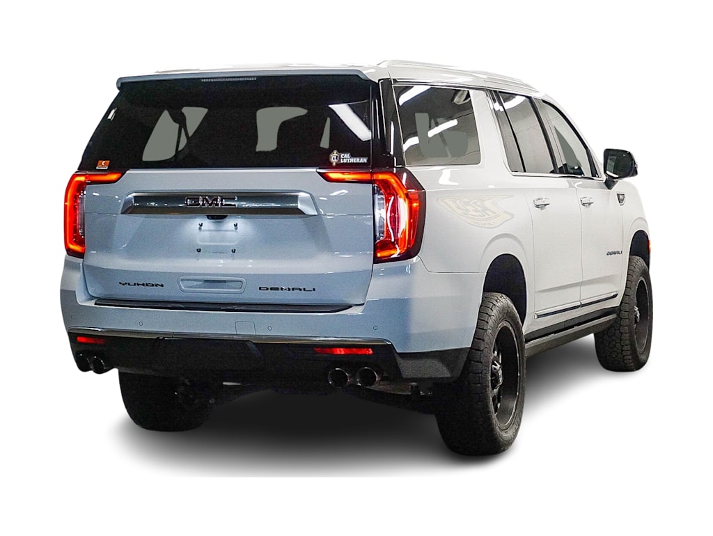Thumbnail: 2021 GMC Yukon XL - 20