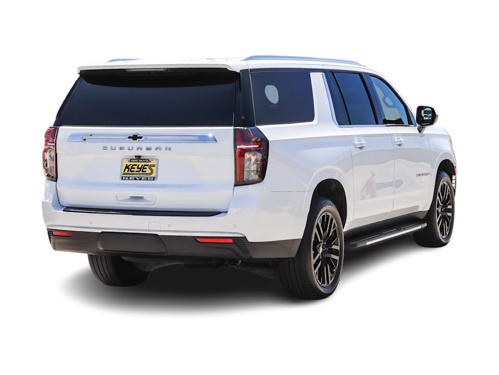 Thumbnail: 2023 Chevrolet Suburban - 18