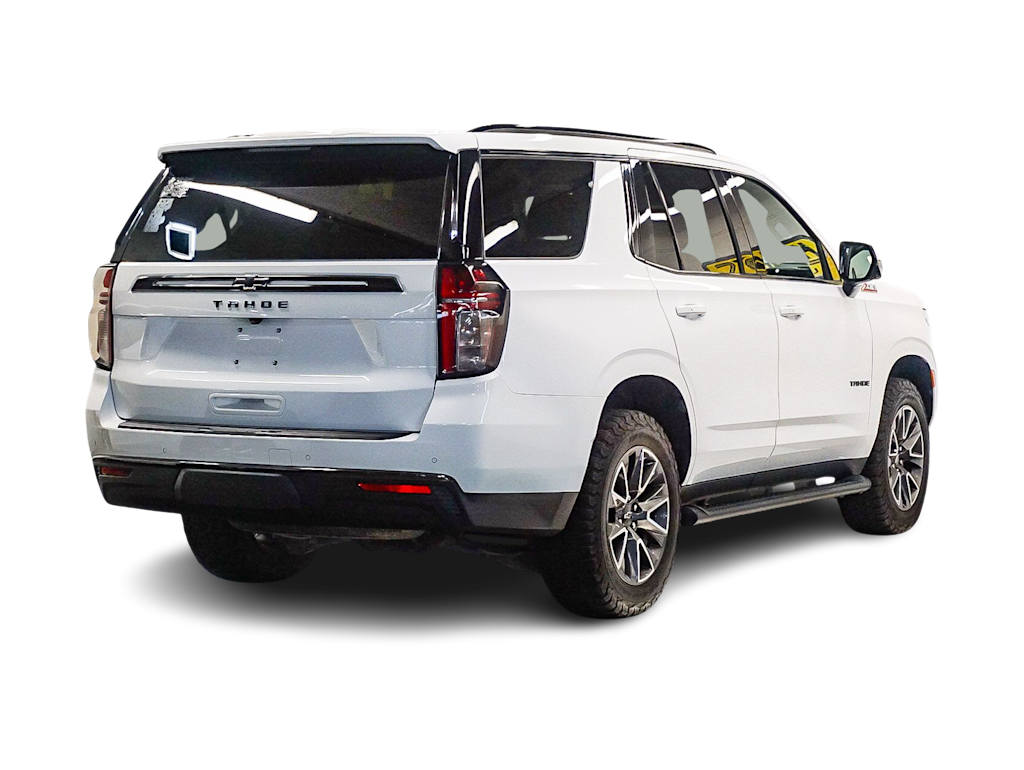 Thumbnail: 2022 Chevrolet Tahoe - 17