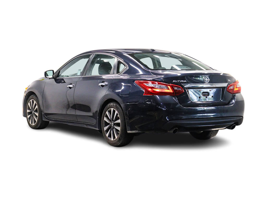 Thumbnail: 2018 Nissan Altima - 3