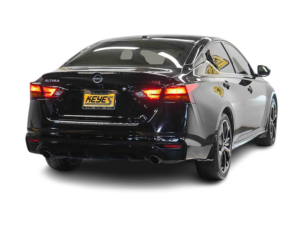 Thumbnail: 2023 Nissan Altima - 19