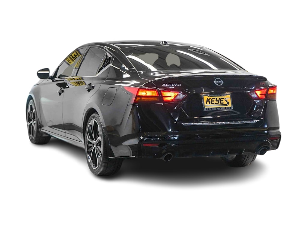 Thumbnail: 2023 Nissan Altima - 3