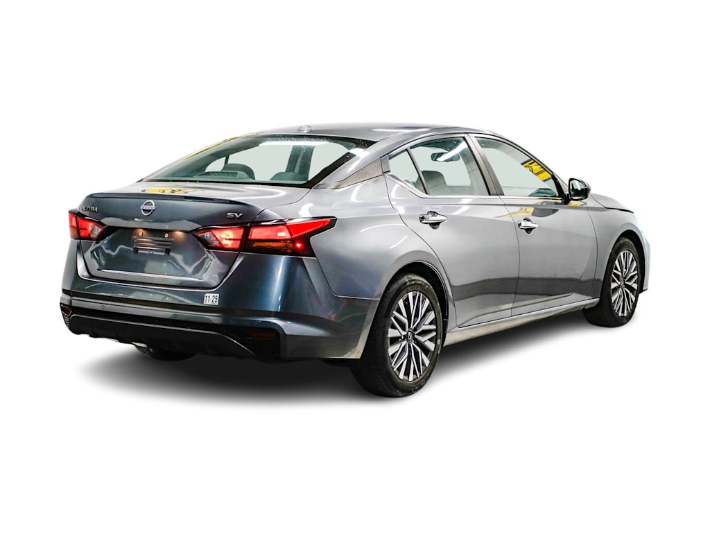 Thumbnail: 2024 Nissan Altima - 17